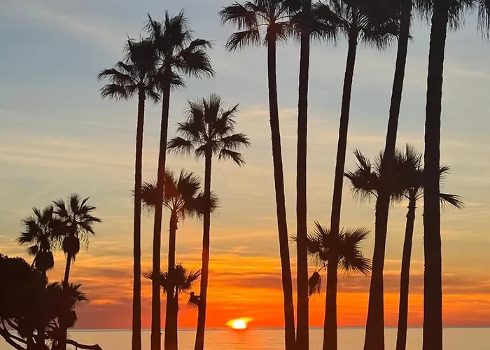 Апартаменти Bohemian Chic Famille Et 5 Piscines