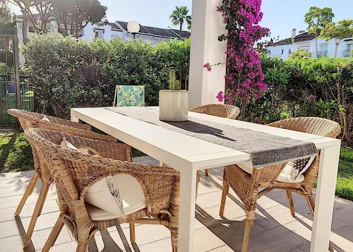 Апартаменти Bohemian Chic Famille Et 5 Piscines *