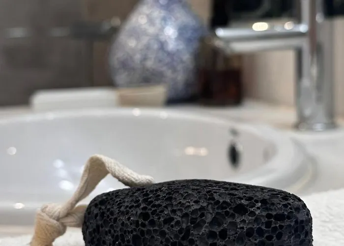 Апартаменти Bohemian Chic Famille Et 5 Piscines