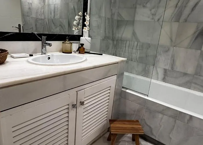 Апартаменти Bohemian Chic Famille Et 5 Piscines *