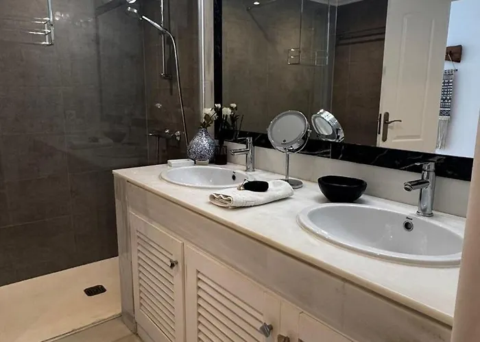 Bohemian Chic Famille Et 5 Piscines Апартаменти Естепона