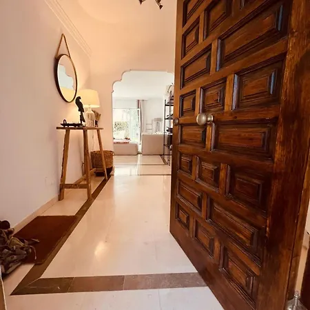 Bohemian Chic Famille Et 5 Piscines Apartment